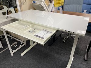 Стіл з регулюванням висоти "BST-12NEW" Стіл з регулюванням висоти "BST-12NEW"