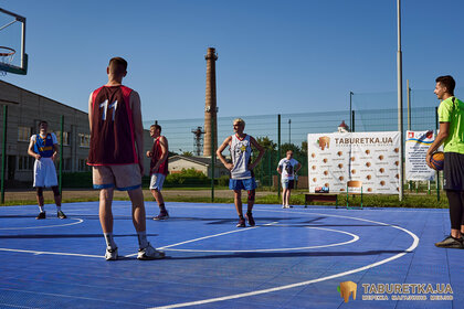 Гартуємо дух перемоги: TABURETKA.UA підтримує розвиток баскетболу серед молоді