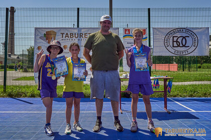 Гартуємо дух перемоги: TABURETKA.UA підтримує розвиток баскетболу серед молоді