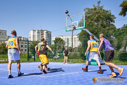 Гартуємо дух перемоги: TABURETKA.UA підтримує розвиток баскетболу серед молоді
