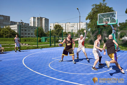 Гартуємо дух перемоги: TABURETKA.UA підтримує розвиток баскетболу серед молоді