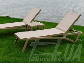 Комплект із 2 шезлонгів "Siesta Pacific" + Стіл "Siesta Ocean Side Table"