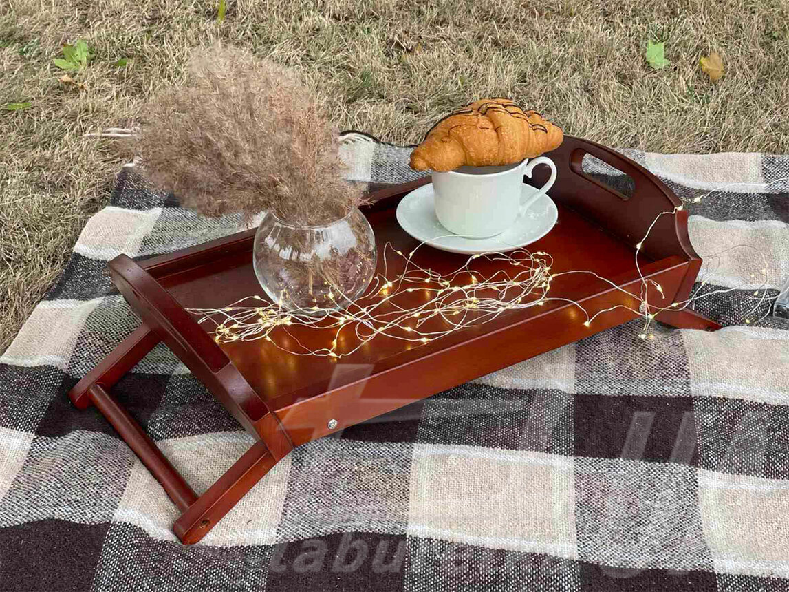 Столик для завтрака